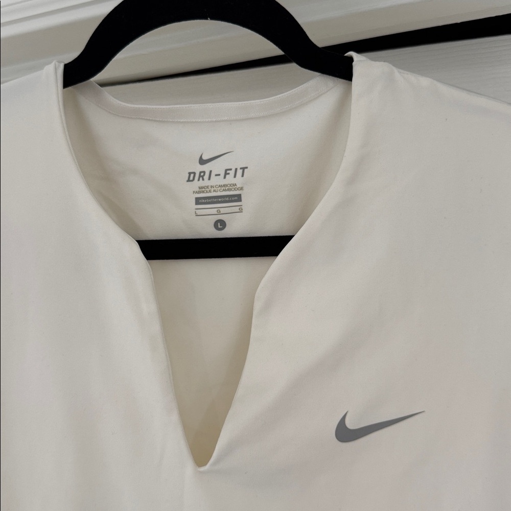 NWOT Nike Pure Cap Sleeve Dri-Fit Tee - Picture 2 of 6
